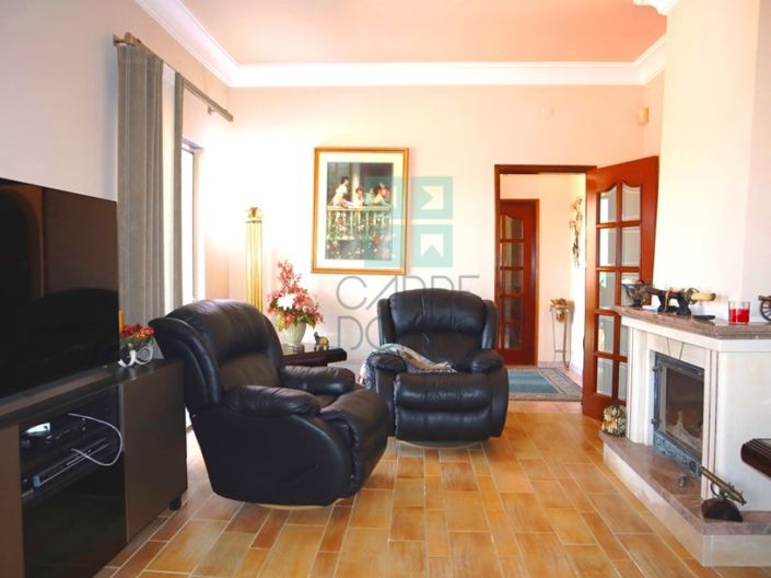 Image No.5-4 Bed House for sale