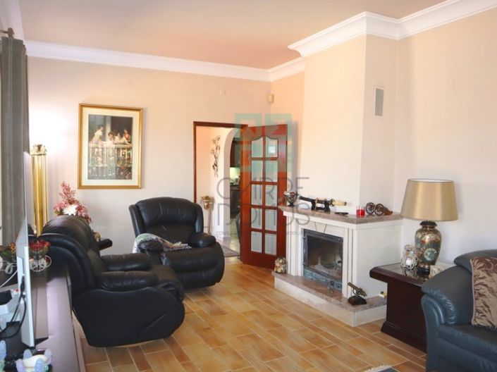 Image No.7-4 Bed House for sale