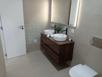 id9aa7b801-0000-0500-0000-00001855385d