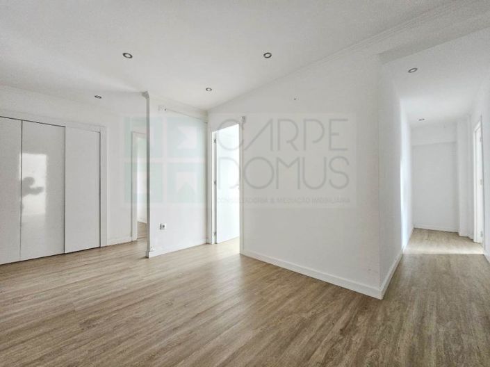 Image No.28-3 Bed Apartment for sale