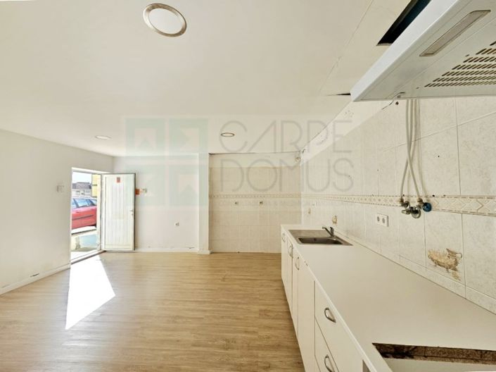 Image No.33-3 Bed Apartment for sale