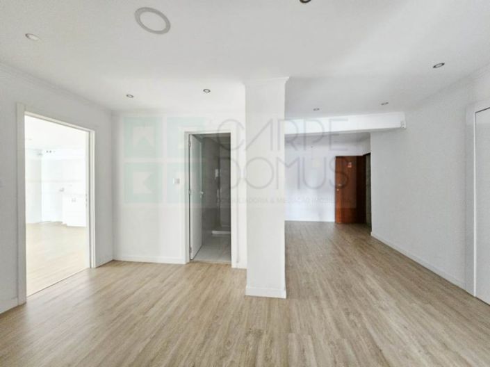 Image No.6-3 Bed Apartment for sale