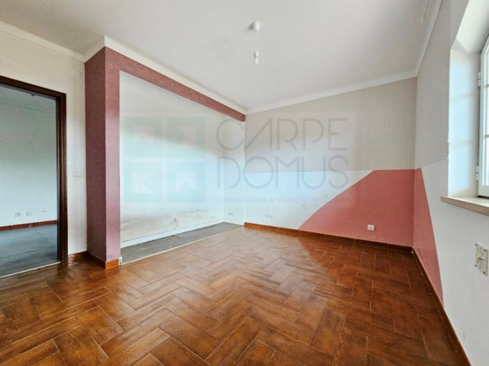 Image No.10-4 Bed House for sale