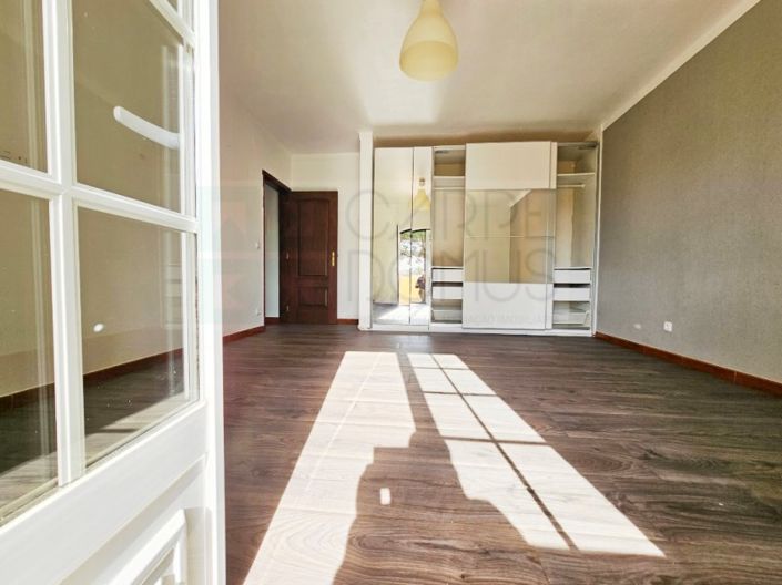 Image No.29-4 Bed House for sale