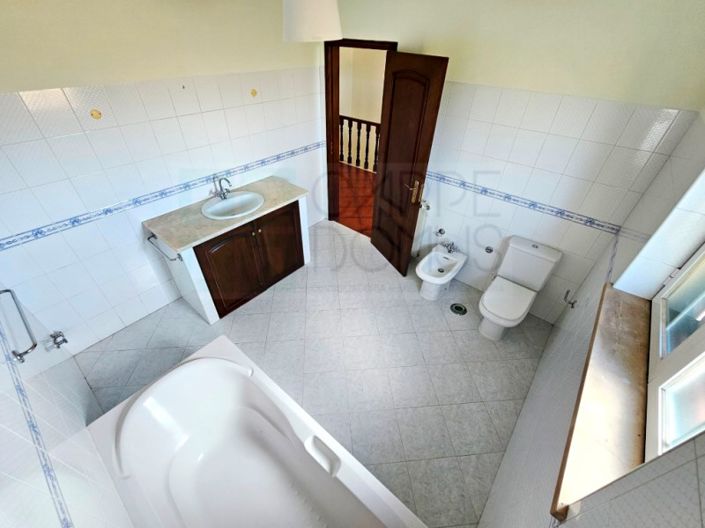 Image No.33-4 Bed House for sale