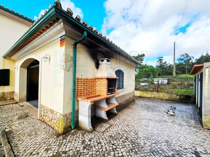 Image No.46-4 Bed House for sale