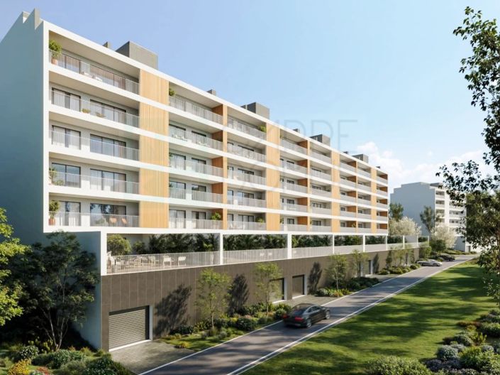 Image No.17-4 Bed Apartment for sale