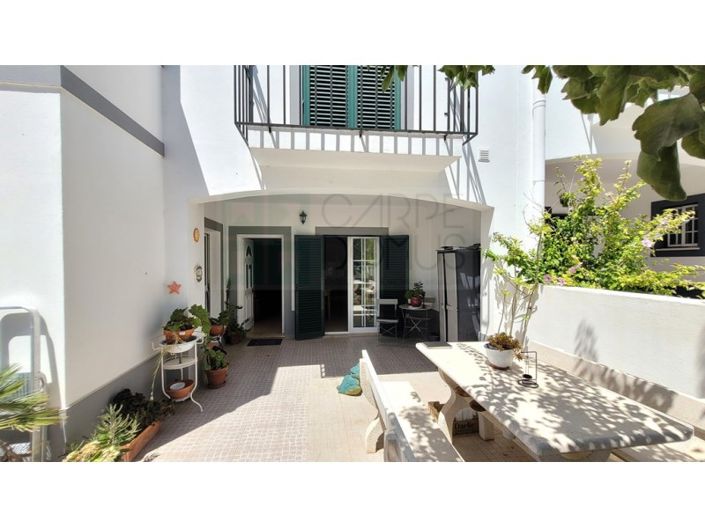 Image No.5-4 Bed House for sale