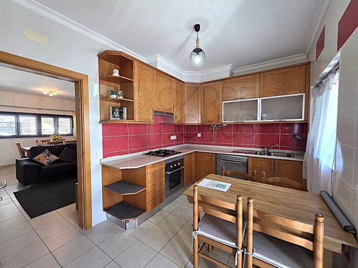 Image No.11-2 Bed House for sale