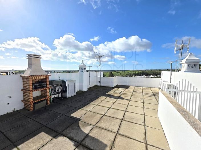 Image No.2-2 Bed House for sale