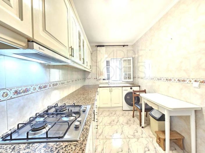 Image No.10-4 Bed House for sale