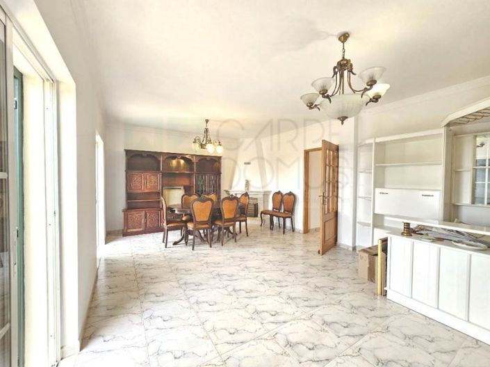 Image No.12-4 Bed House for sale