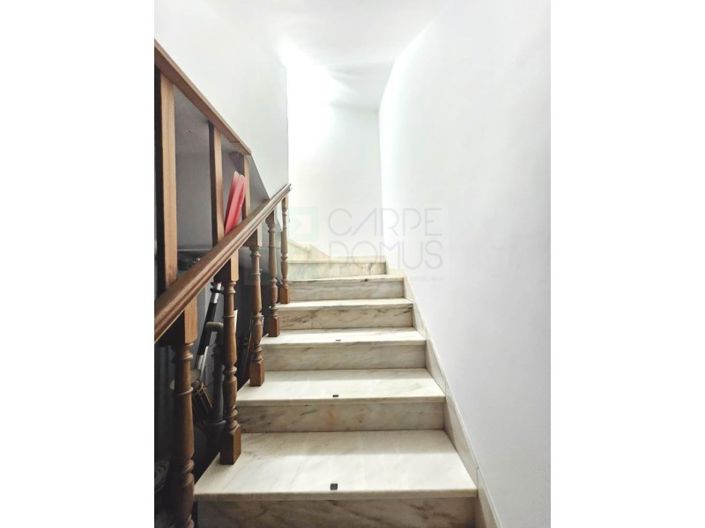 Image No.29-4 Bed House for sale