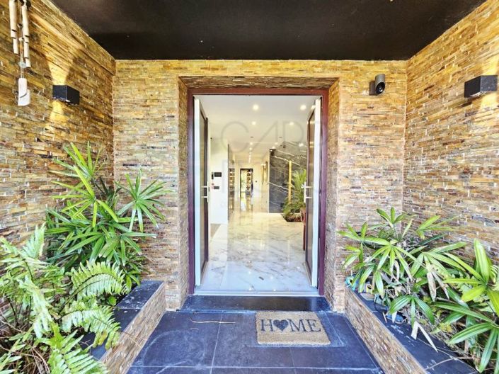 Image No.11-4 Bed House for sale