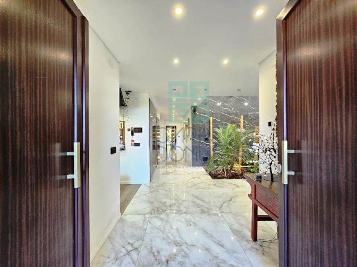 Image No.13-4 Bed House for sale