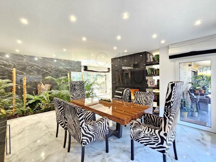 Image No.31-4 Bed House for sale