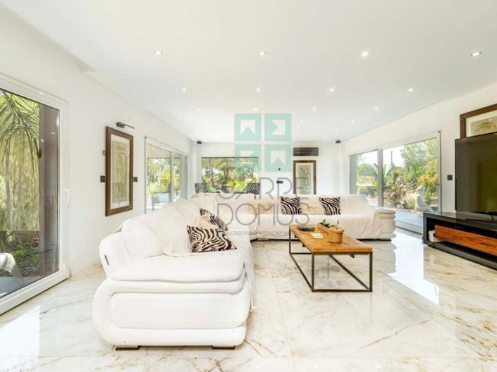 Image No.34-4 Bed House for sale