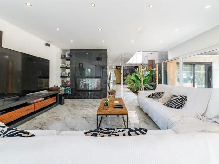 Image No.38-4 Bed House for sale