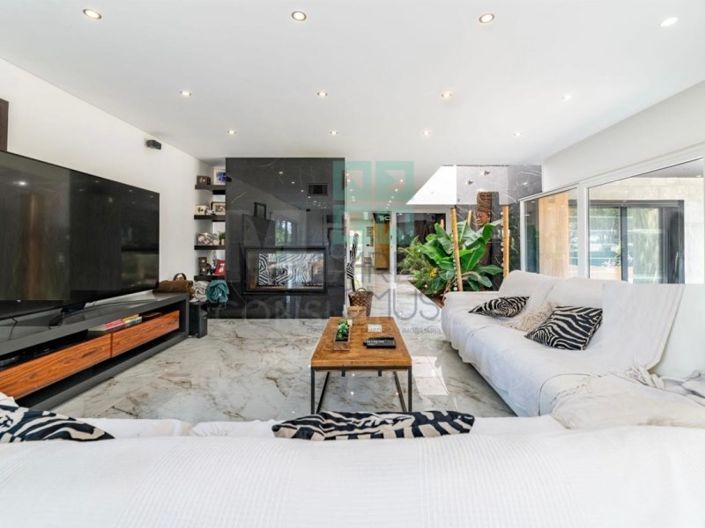 Image No.38-4 Bed House for sale