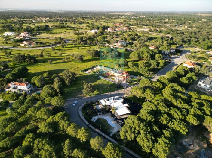 Image No.4-4 Bed House for sale