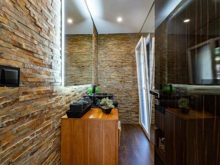 Image No.42-4 Bed House for sale