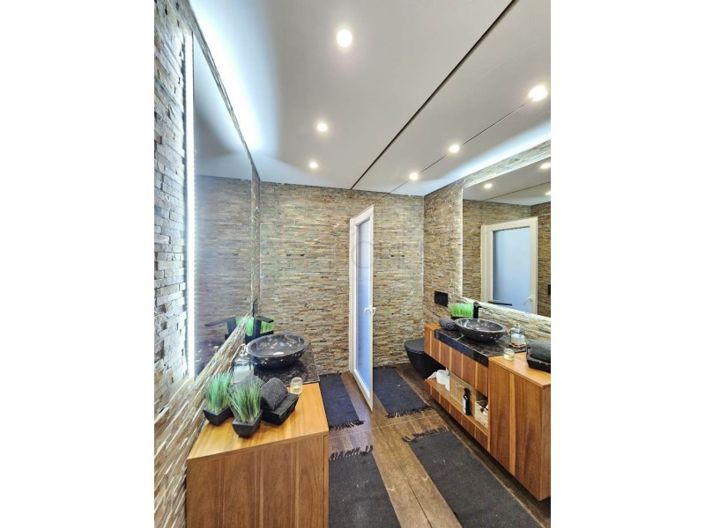 Image No.43-4 Bed House for sale