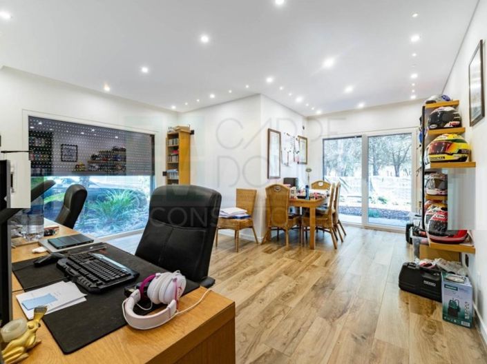 Image No.45-4 Bed House for sale