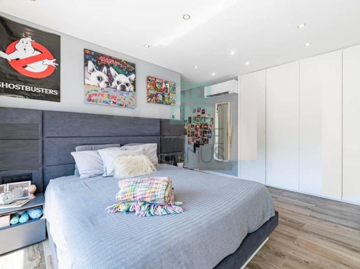 Image No.52-4 Bed House for sale