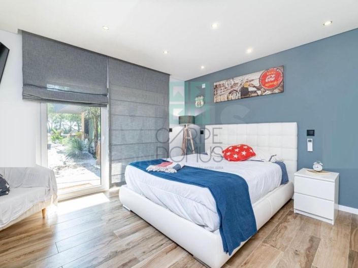 Image No.55-4 Bed House for sale