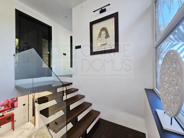 Image No.60-4 Bed House for sale