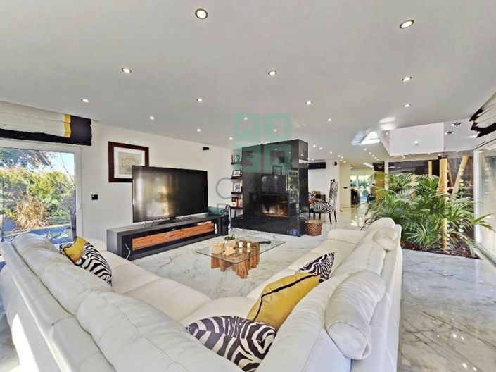 Image No.6-4 Bed House for sale