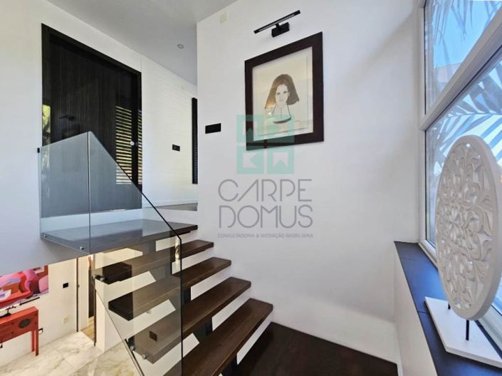 Image No.60-4 Bed House for sale