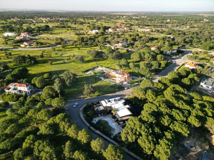 Image No.7-4 Bed House for sale