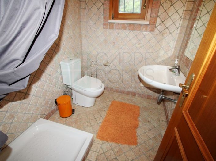 Image No.50-4 Bed House for sale