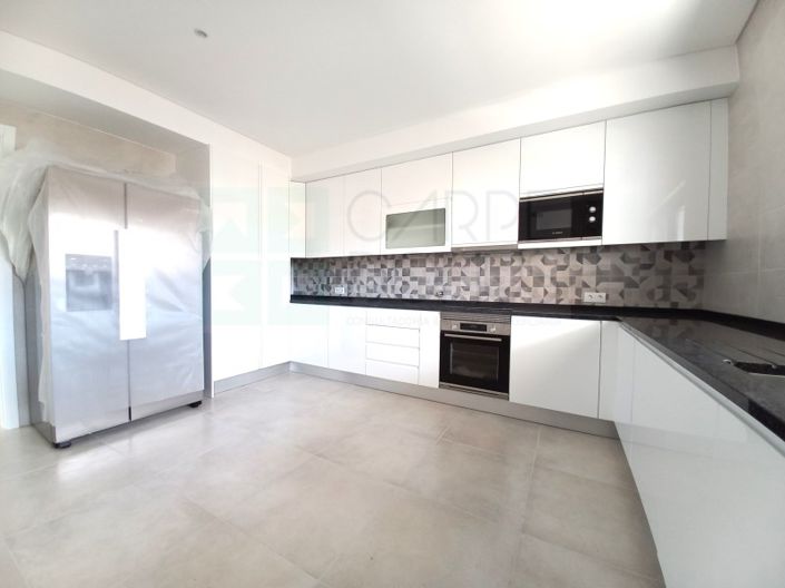 Image No.10-4 Bed Apartment for sale