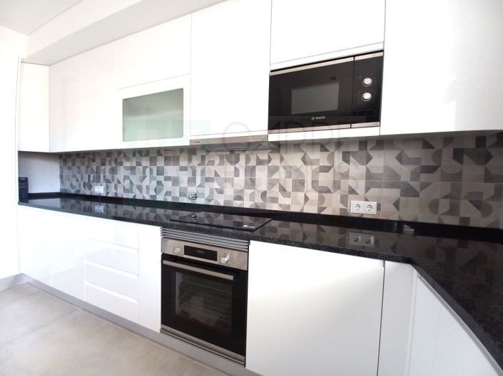 Image No.11-4 Bed Apartment for sale