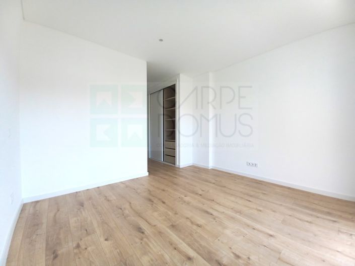 Image No.16-4 Bed Apartment for sale