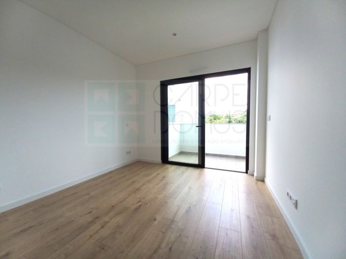 Image No.19-4 Bed Apartment for sale