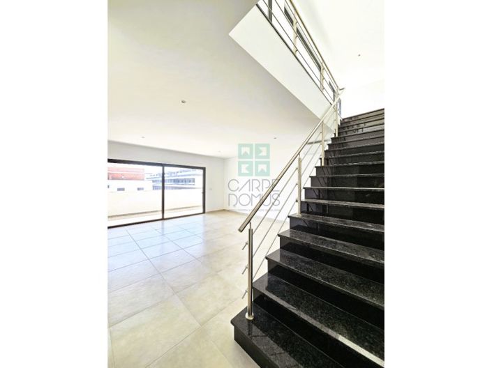 Image No.28-4 Bed Apartment for sale