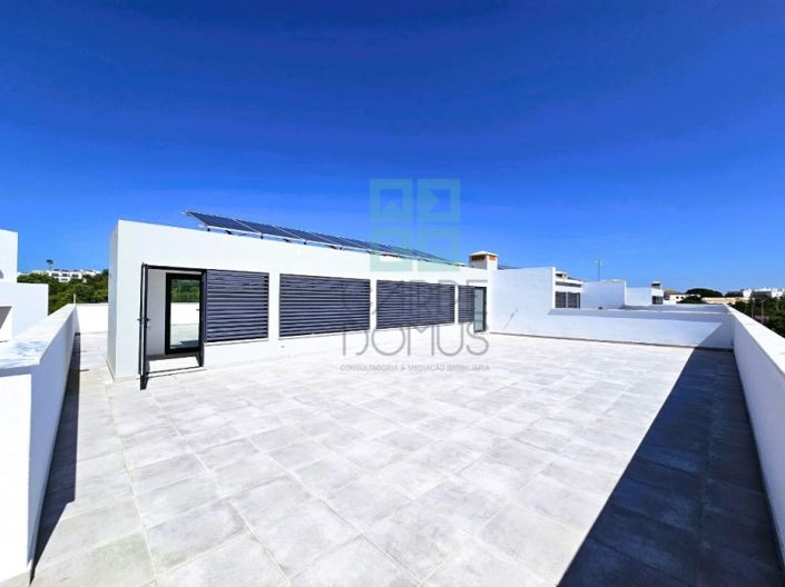 Image No.31-4 Bed Apartment for sale