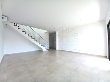 ida2f5c201-0000-0500-0000-000018ab3cd5