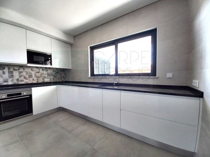 Image No.9-4 Bed Apartment for sale