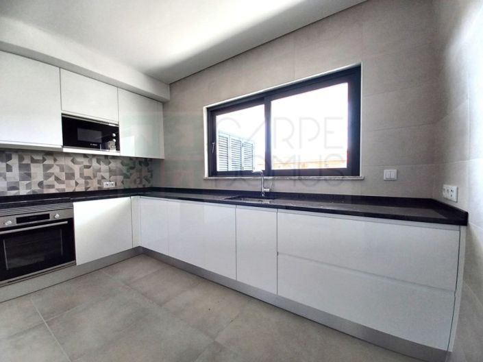 Image No.9-4 Bed Apartment for sale