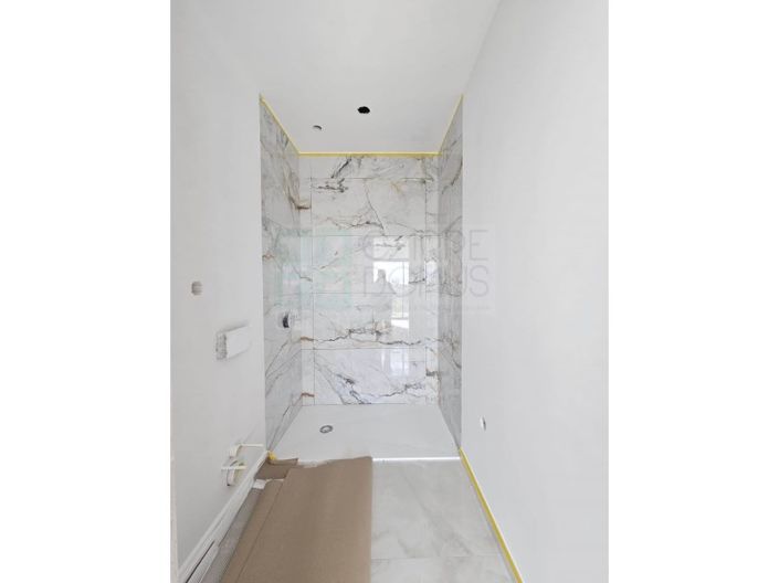 Image No.30-4 Bed House for sale