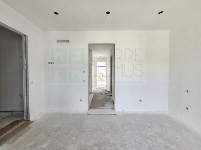 Image No.34-4 Bed House for sale