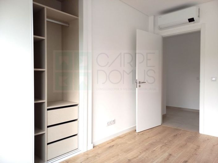 Image No.12-4 Bed Apartment for sale