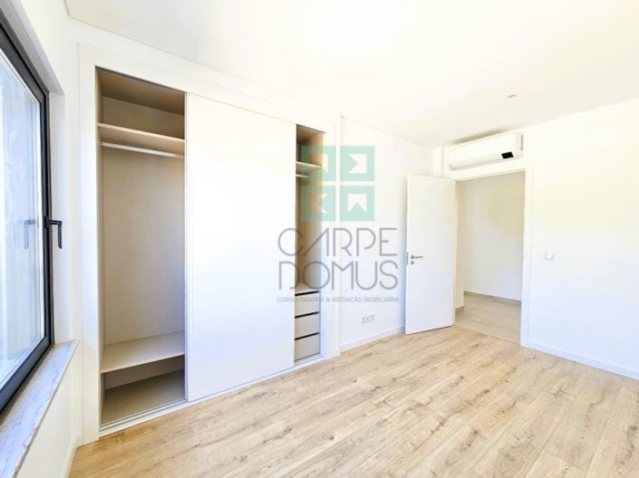 Image No.14-4 Bed Apartment for sale