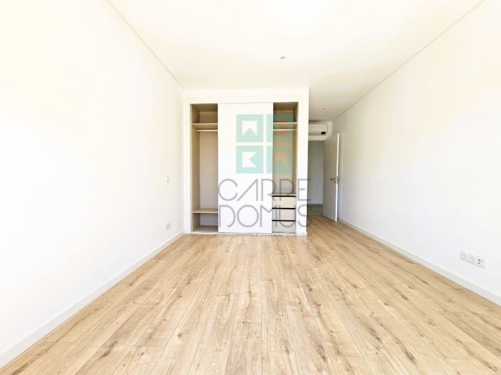 Image No.16-4 Bed Apartment for sale