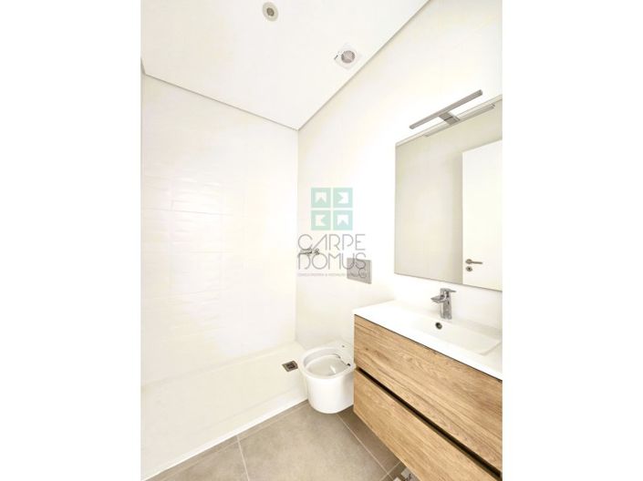 Image No.20-4 Bed Apartment for sale