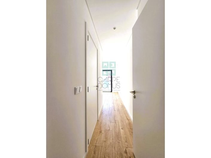 Image No.22-4 Bed Apartment for sale